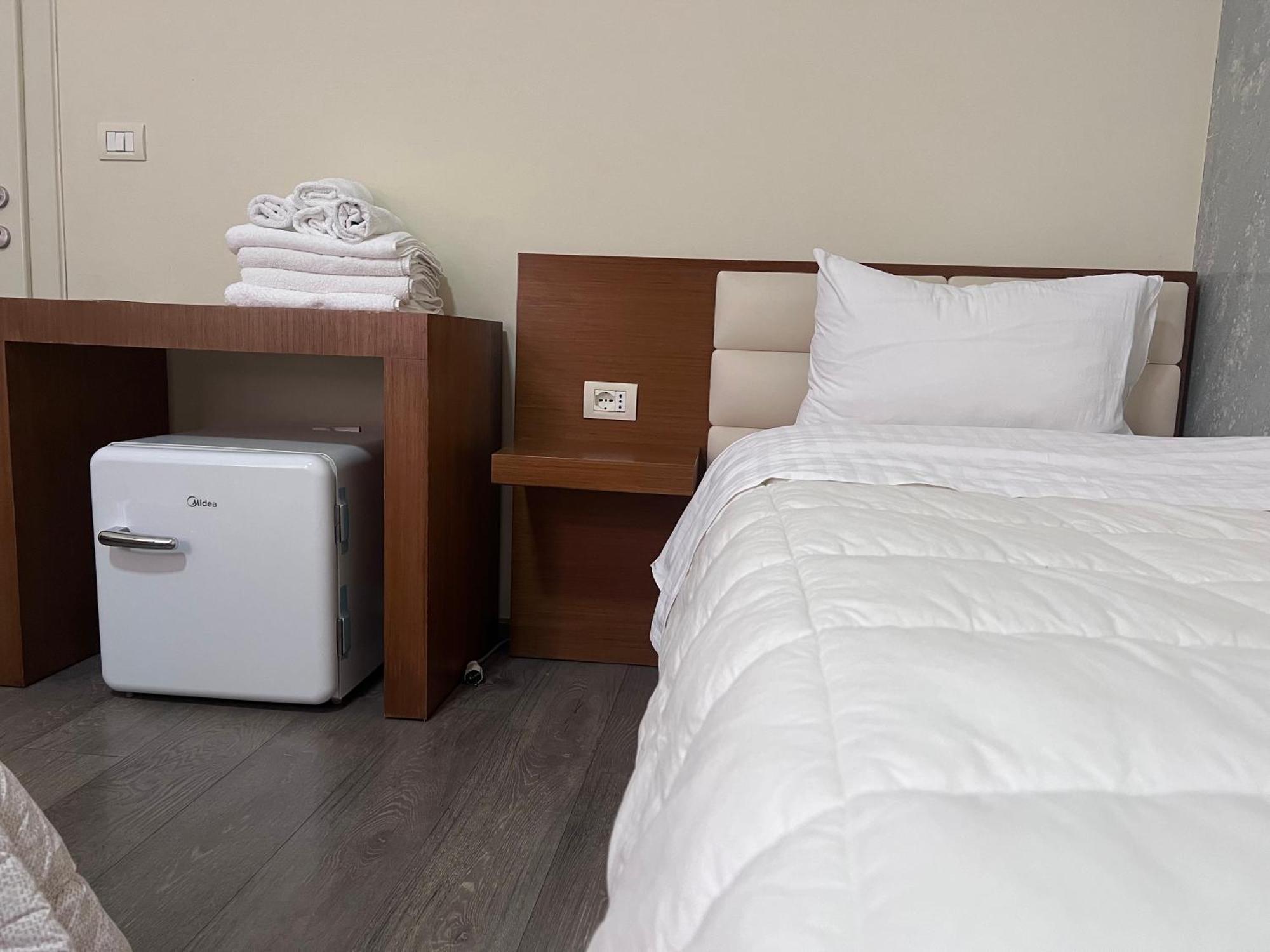 Bobi Hotel Shkodra Exterior foto