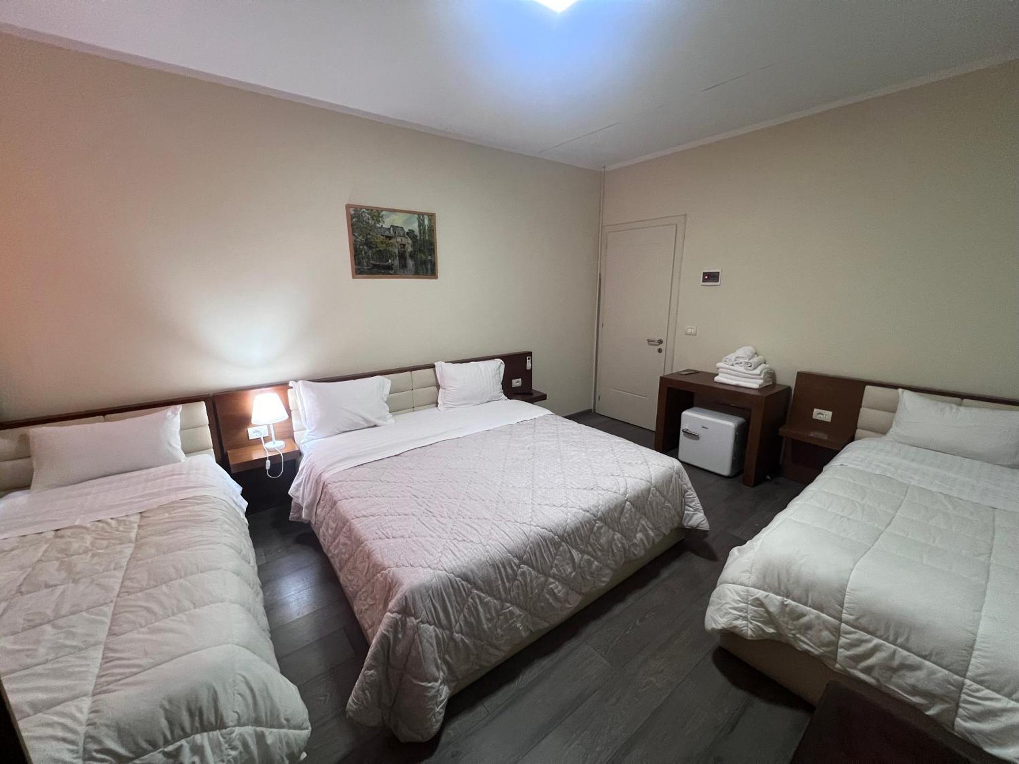 Bobi Hotel Shkodra Exterior foto